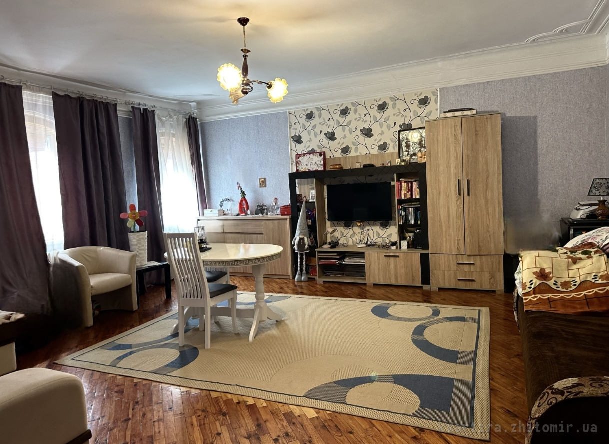 4-кімнатна квартира