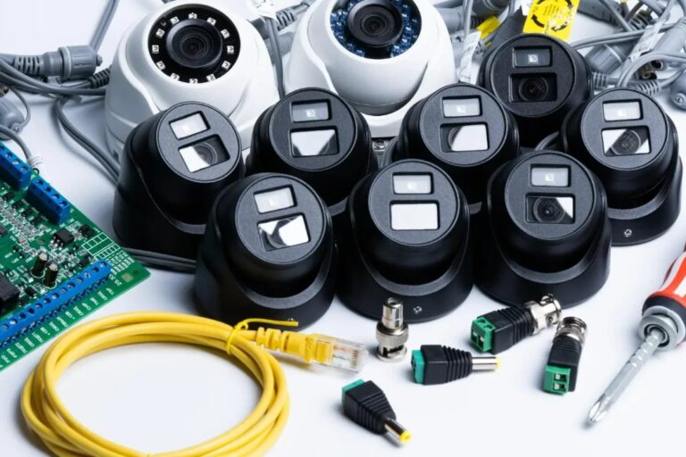 Комплексні системи безпеки: як обрати надійне обладнання для захисту майна